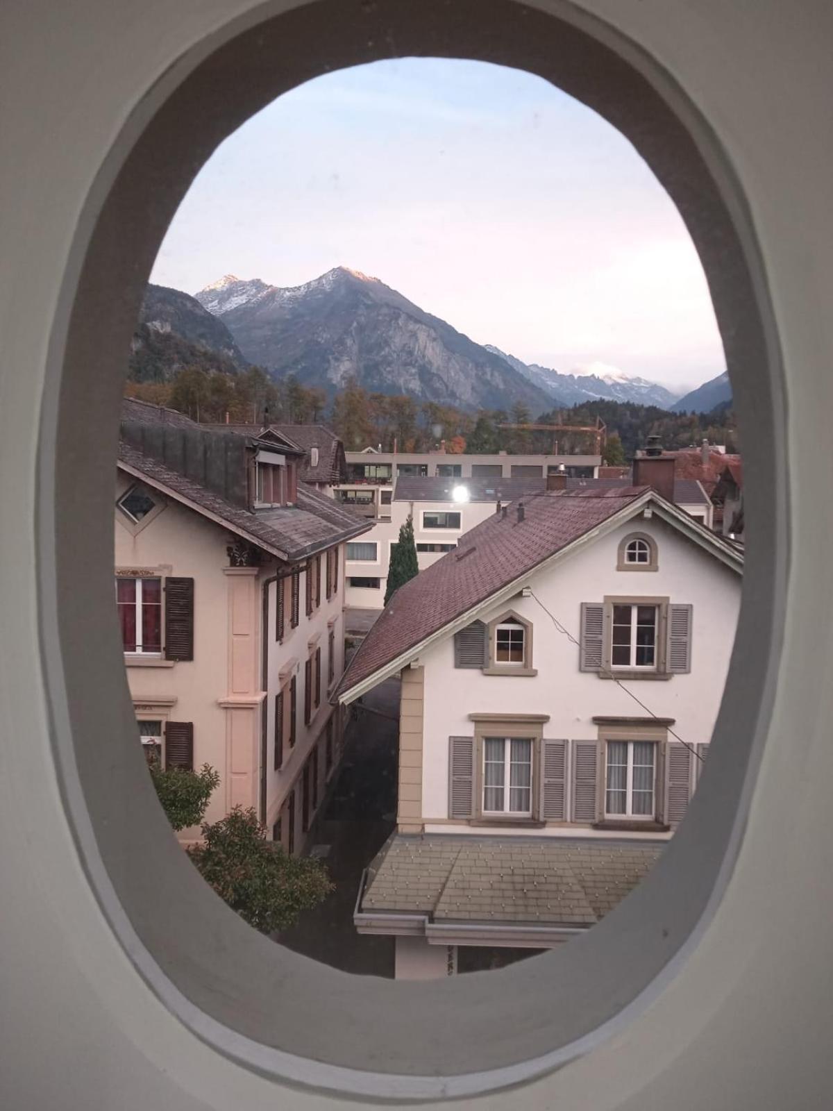 Meiringen Holiday Экстерьер фото